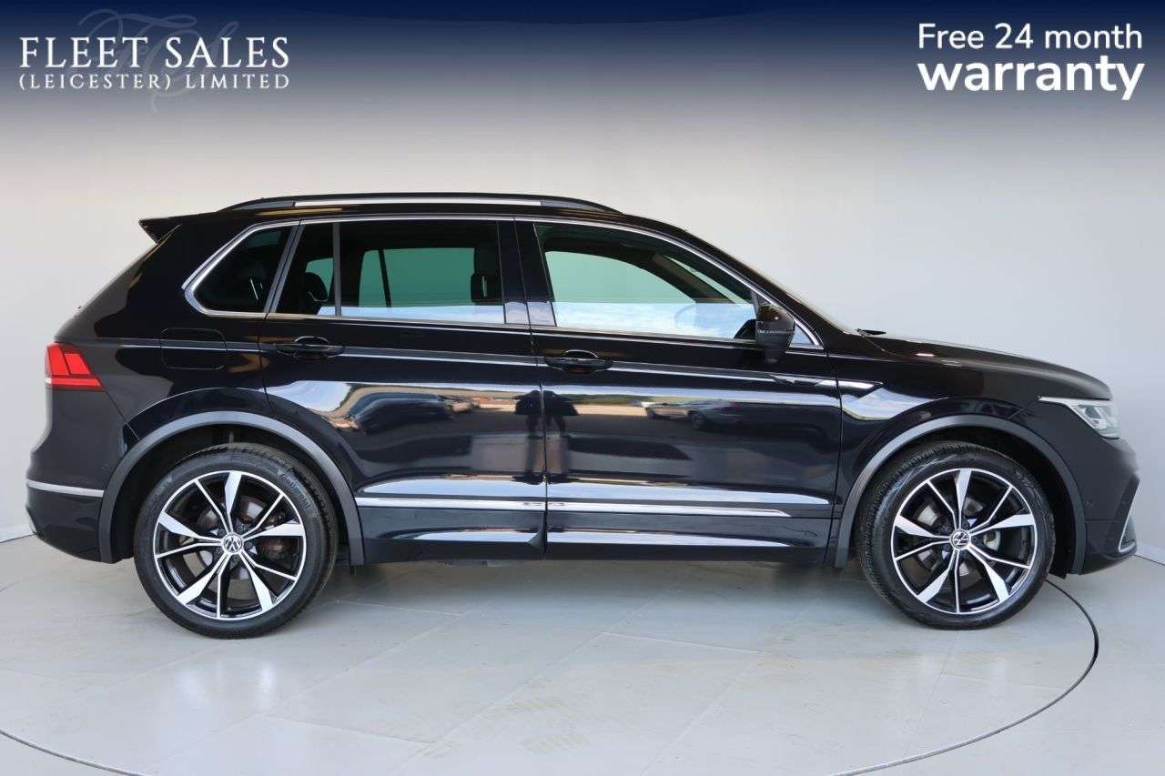 A 2022 VOLKSWAGEN TIGUAN 1.5 TSI R-Line SUV 5dr Petrol DSG Euro 6 (s/s) (150 ps) HEATED STEERING WHE A 2022 VOLKSWAGEN TIGUAN 1.5 TSI R-Line SUV 5dr Petrol DSG Euro 6 (s/s) (150 ps) HEATED STEERING WHE
