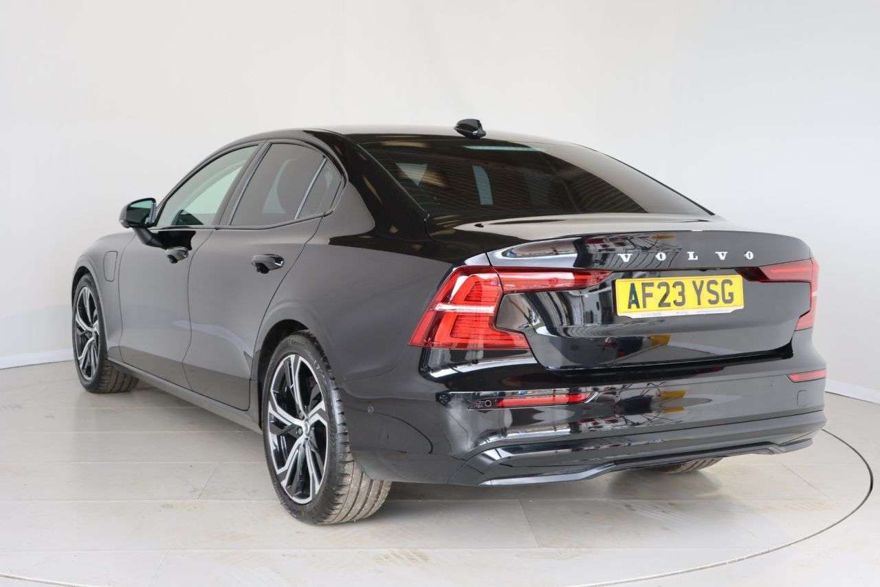 2023 VOLVO S60 2023 VOLVO S60