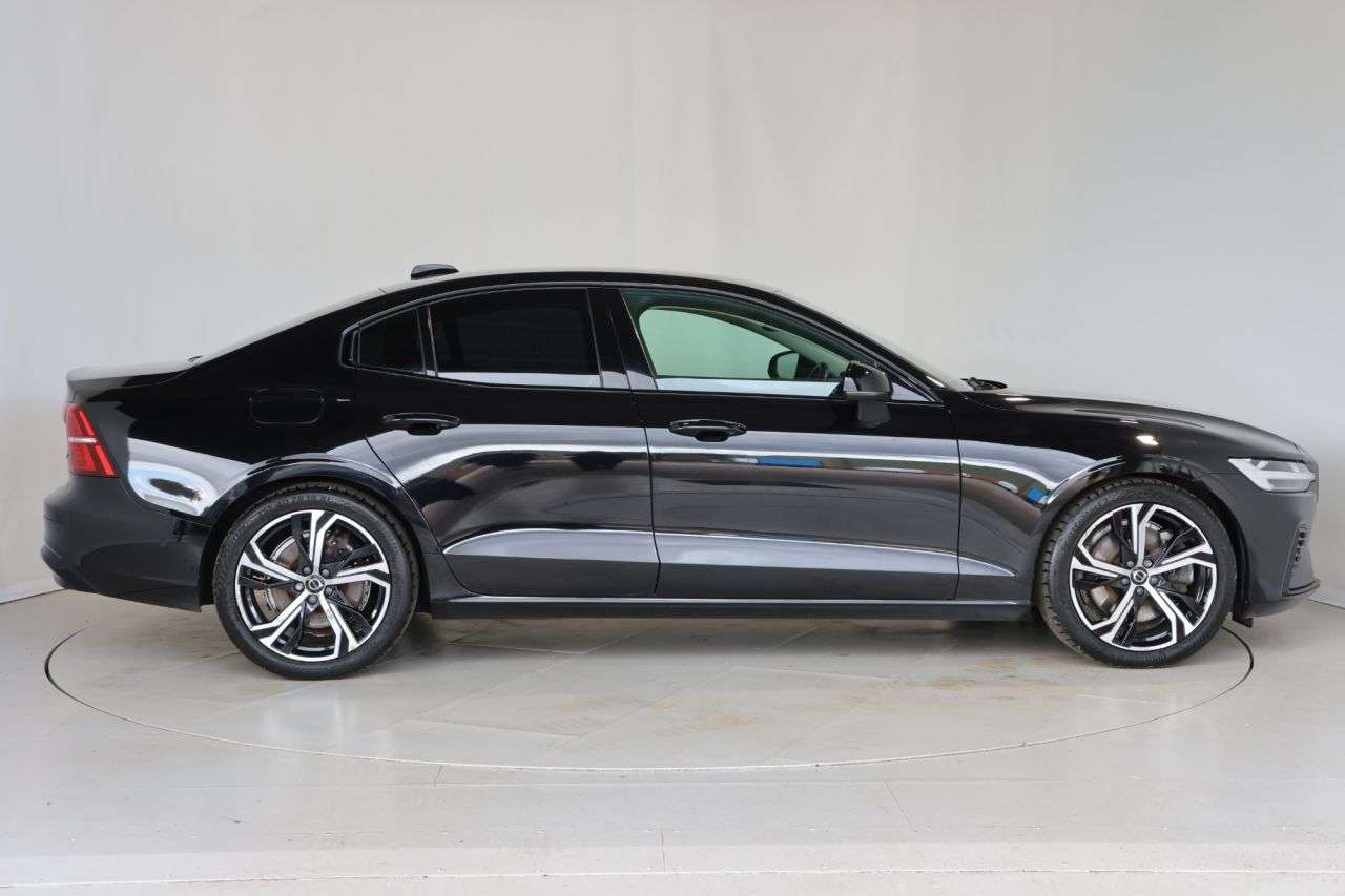 A 2023 VOLVO S60 2.0h T8 Recharge 18.8kWh R-Design Saloon 4dr Petrol Plug-in Hybrid Auto AWD A 2023 VOLVO S60 2.0h T8 Recharge 18.8kWh R-Design Saloon 4dr Petrol Plug-in Hybrid Auto AWD