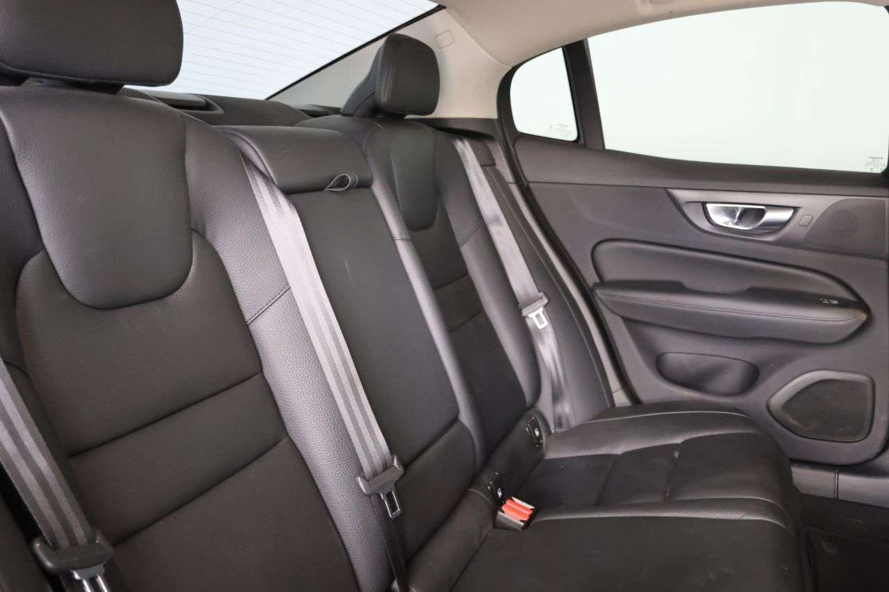 2023 VOLVO S60 2023 VOLVO S60