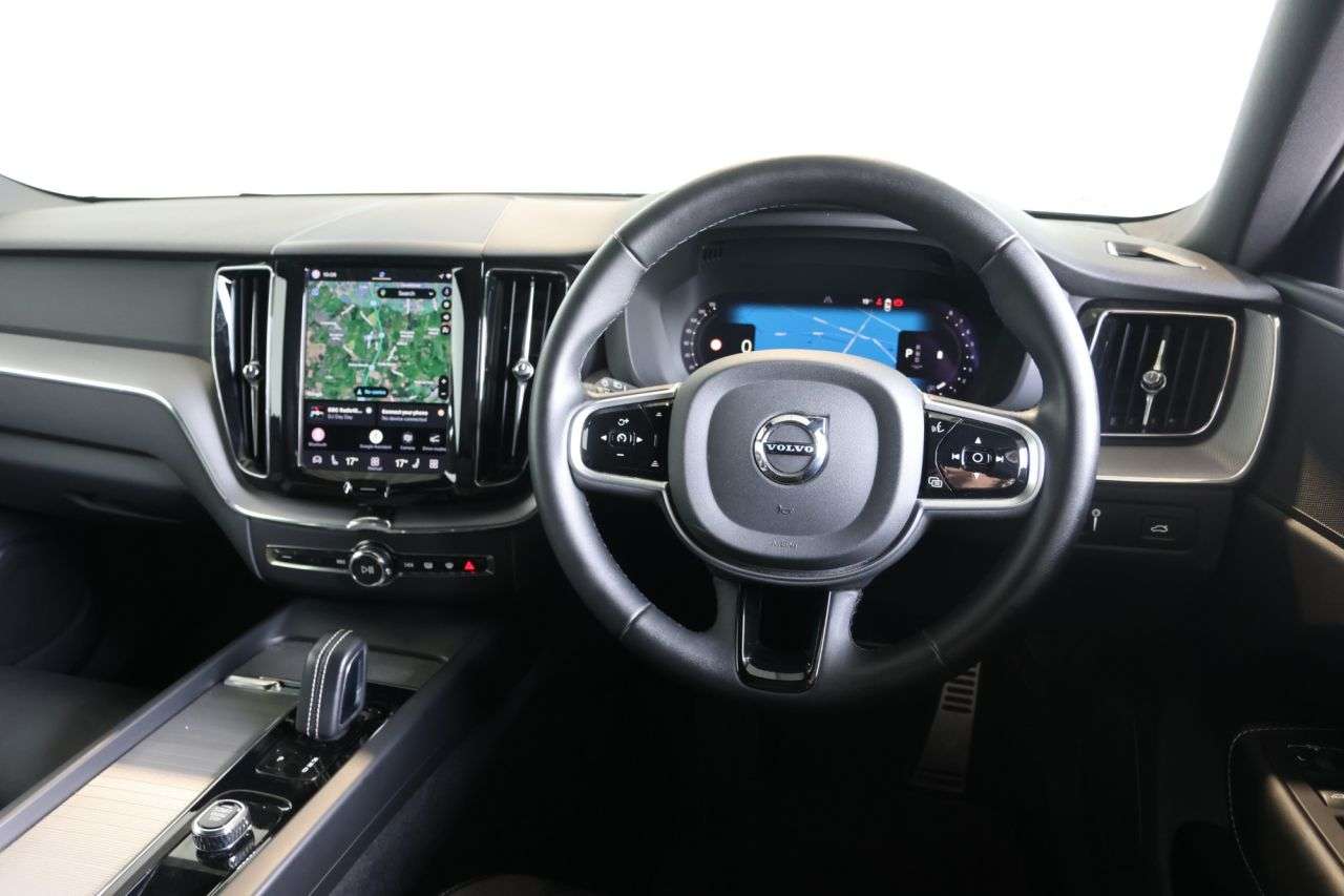 2022 VOLVO XC60 2022 VOLVO XC60