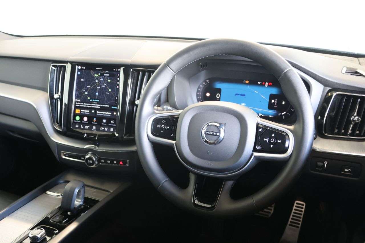 2022 VOLVO XC60 2022 VOLVO XC60