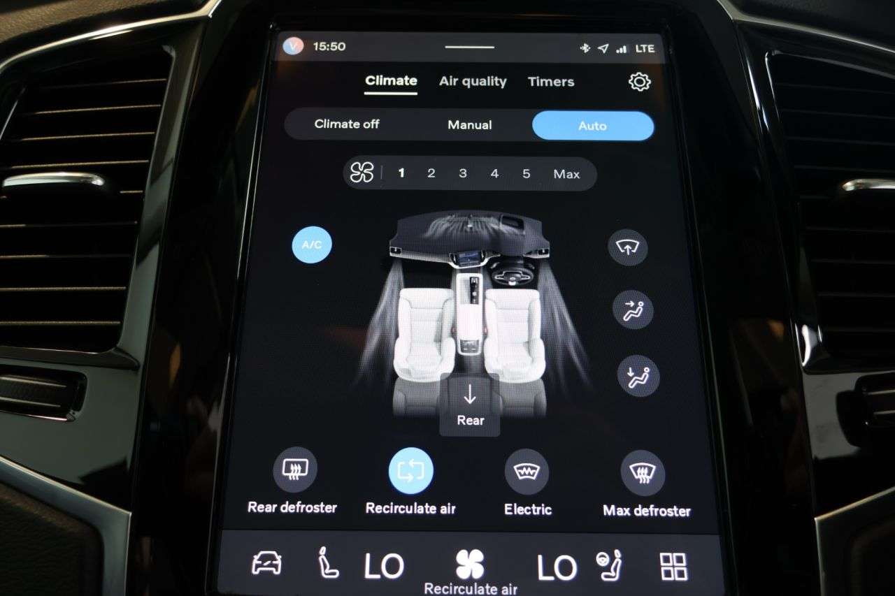 2022 VOLVO XC90 2022 VOLVO XC90