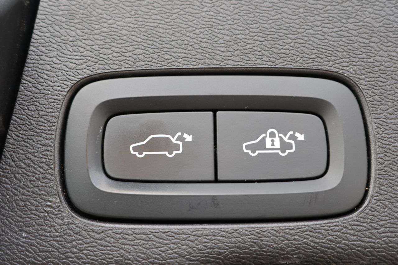 2022 VOLVO XC60 2022 VOLVO XC60
