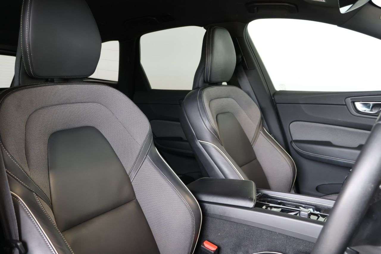 2022 VOLVO XC60 2022 VOLVO XC60