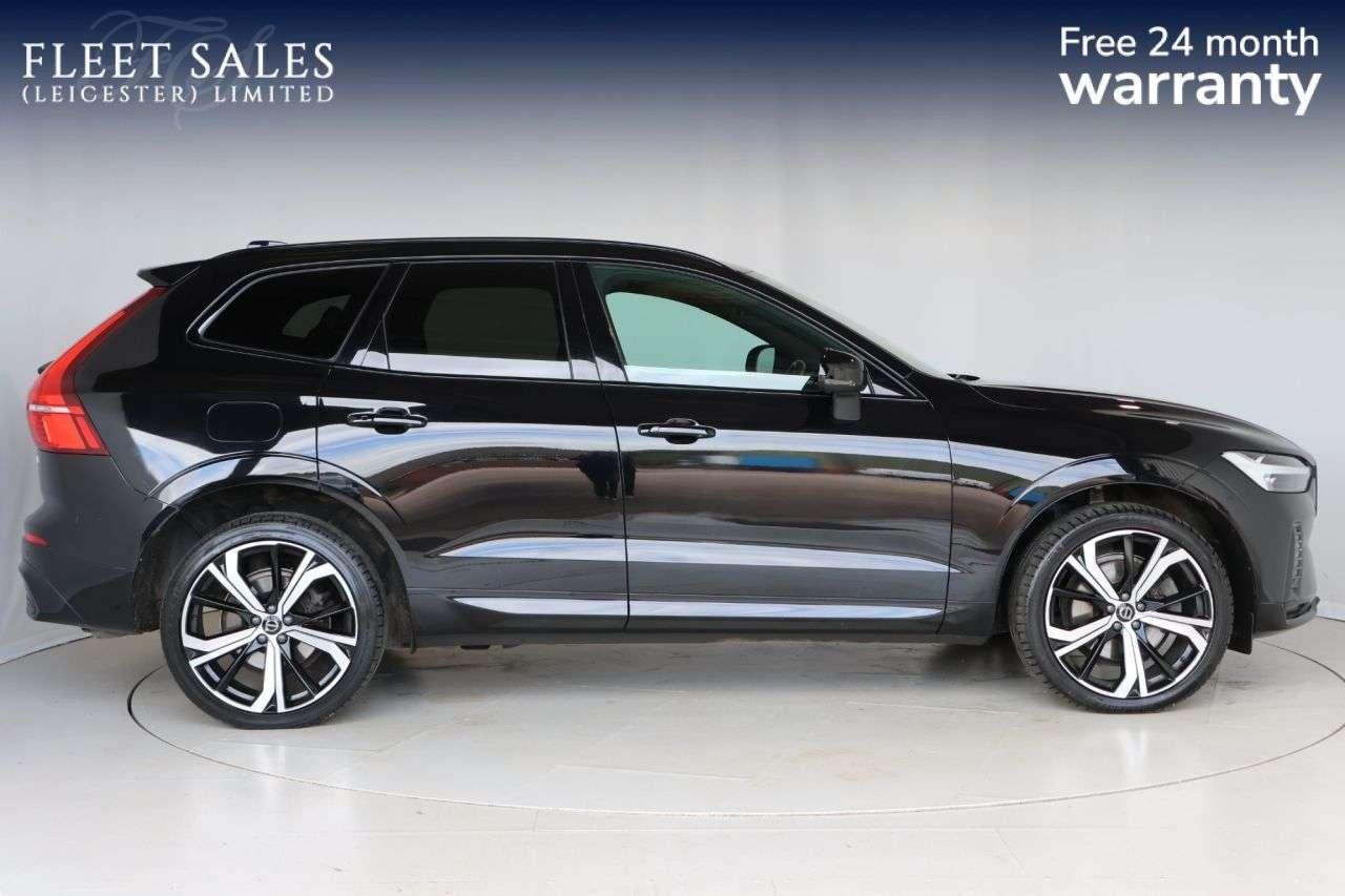 A 2022 VOLVO XC60 2.0 B4 MHEV R-Design SUV 5dr Diesel Hybrid Auto AWD Euro 6 (s/s) (197 ps) H A 2022 VOLVO XC60 2.0 B4 MHEV R-Design SUV 5dr Diesel Hybrid Auto AWD Euro 6 (s/s) (197 ps) H