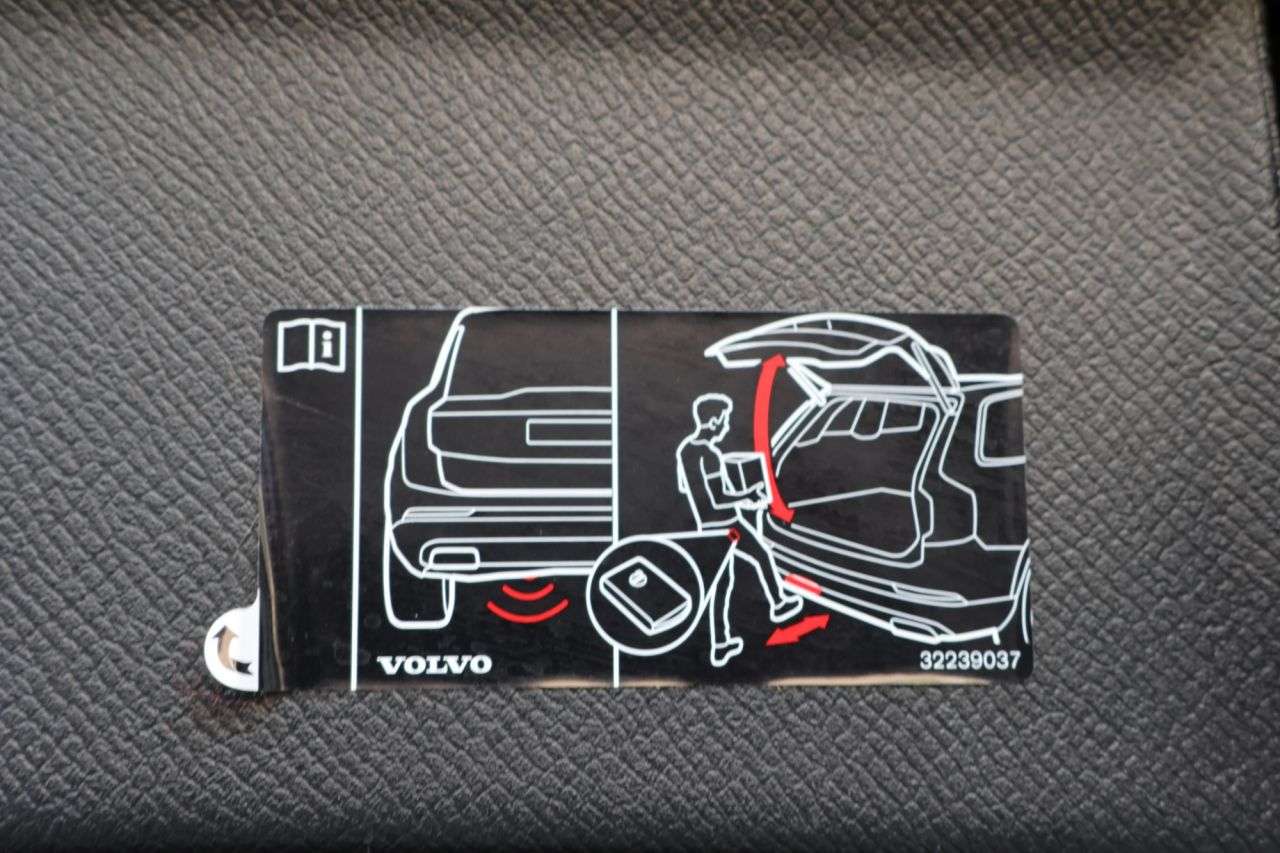2022 VOLVO XC90 2022 VOLVO XC90