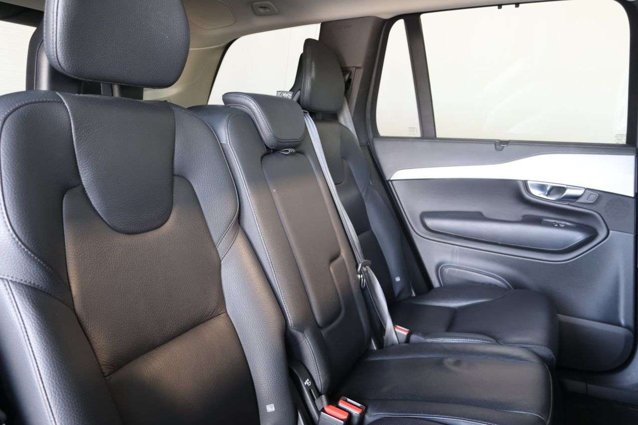 2022 VOLVO XC90 2022 VOLVO XC90