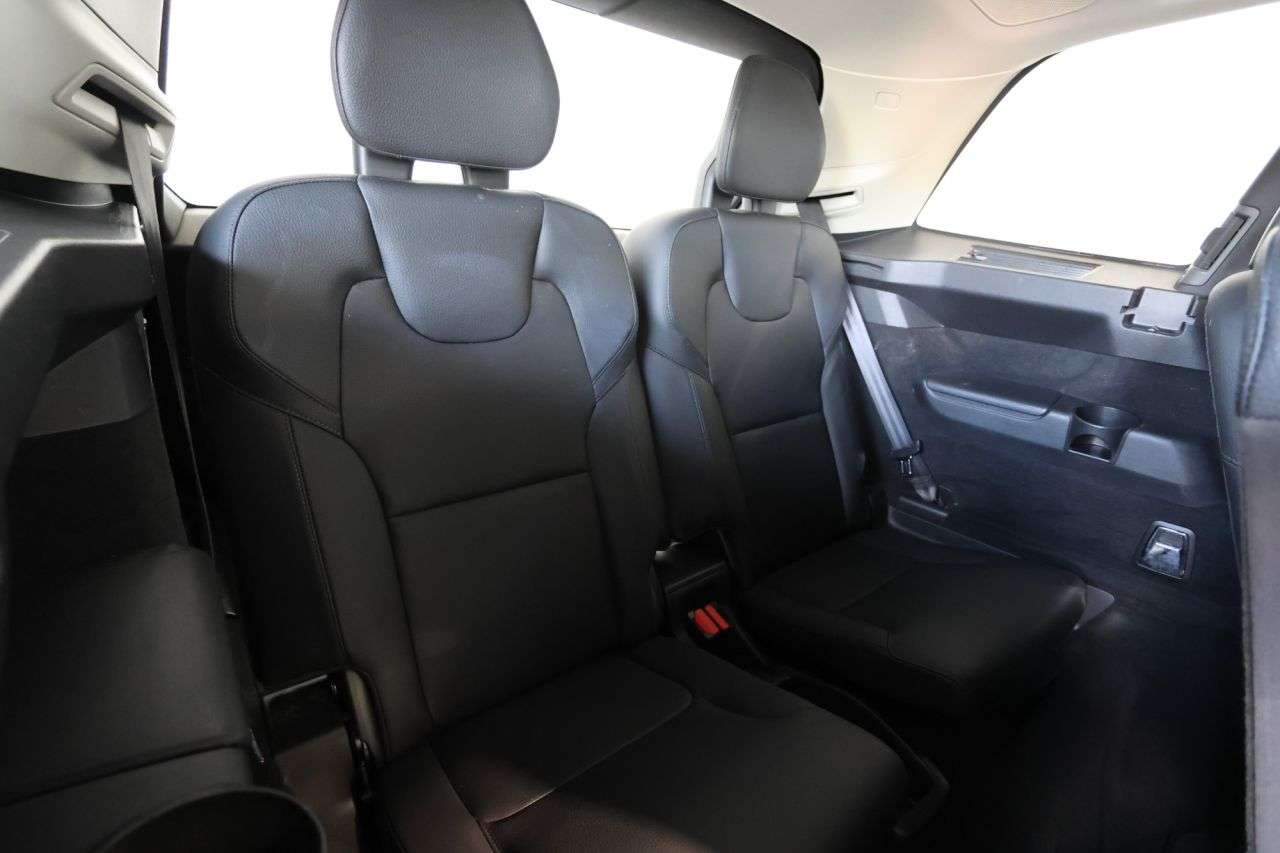 2022 VOLVO XC90 2022 VOLVO XC90