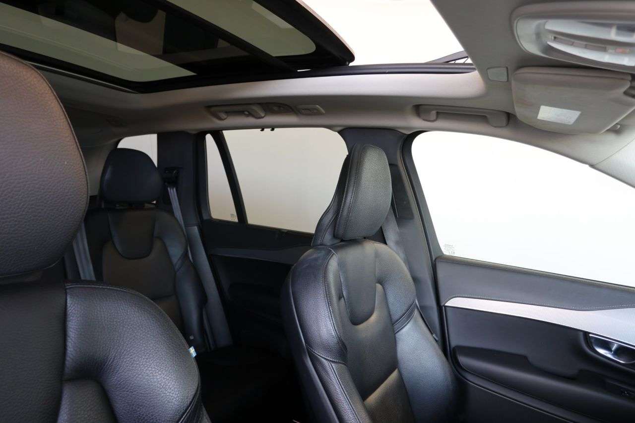 2022 VOLVO XC90 2022 VOLVO XC90