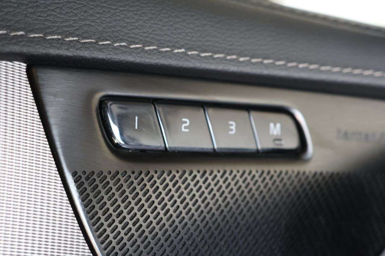 2022 VOLVO XC90 2022 VOLVO XC90