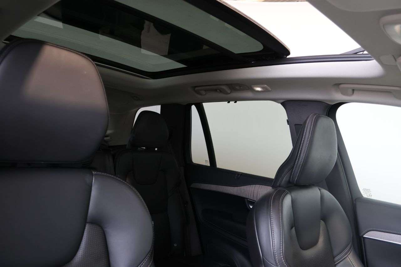 2022 VOLVO XC90 2022 VOLVO XC90