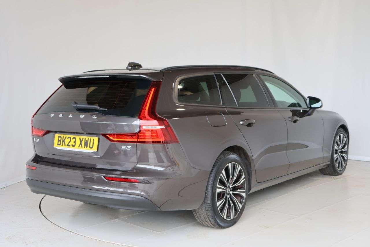 2023 VOLVO V60 2023 VOLVO V60