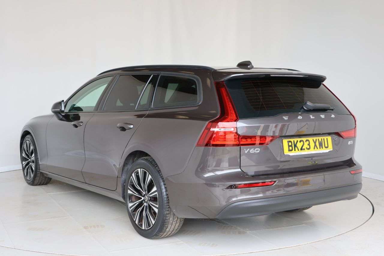 2023 VOLVO V60 2023 VOLVO V60