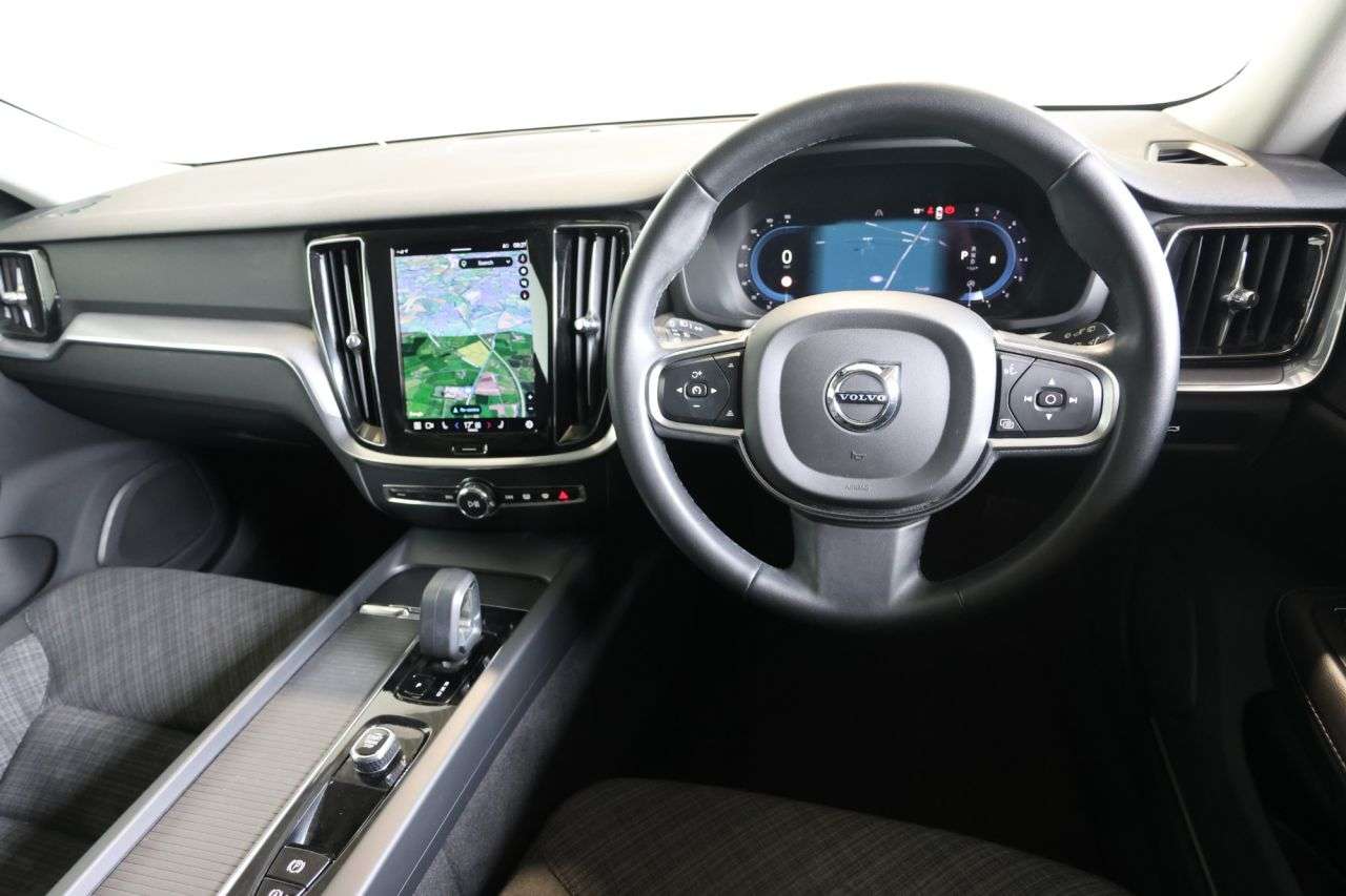 2023 VOLVO V60 2023 VOLVO V60