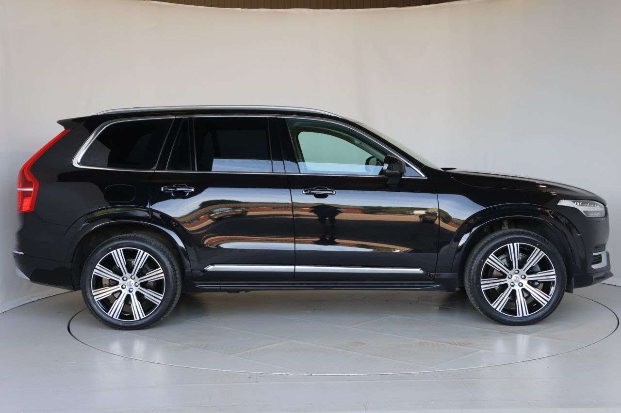 A 2021 VOLVO XC90 2.0 B5 MHEV Inscription Pro SUV 5dr Petrol Hybrid Auto 4WD Euro 6 (s/s) (25 A 2021 VOLVO XC90 2.0 B5 MHEV Inscription Pro SUV 5dr Petrol Hybrid Auto 4WD Euro 6 (s/s) (25