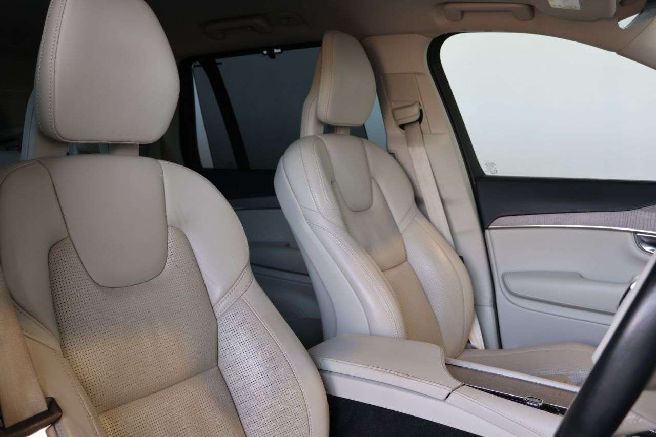 2021 VOLVO XC90 2021 VOLVO XC90