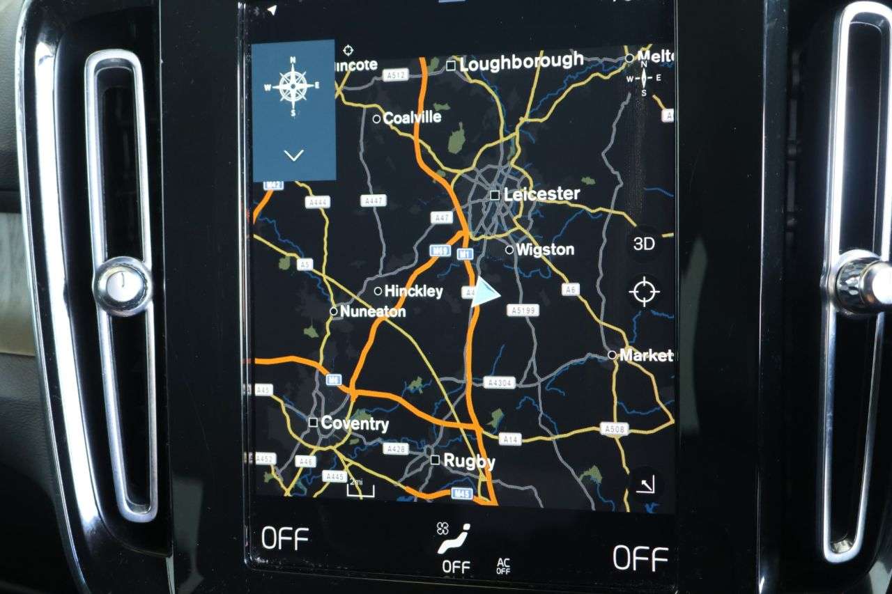 2021 VOLVO XC40 2021 VOLVO XC40