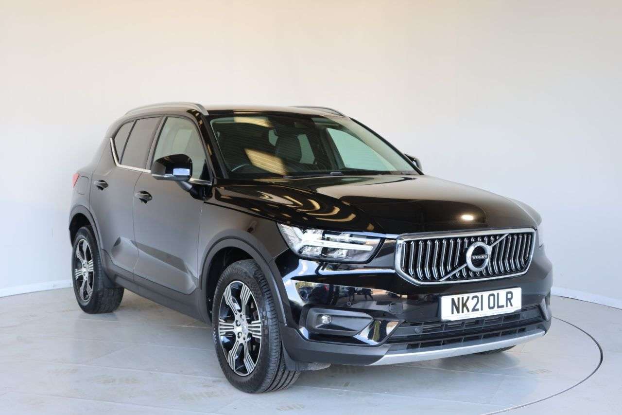2021 VOLVO XC40 2021 VOLVO XC40