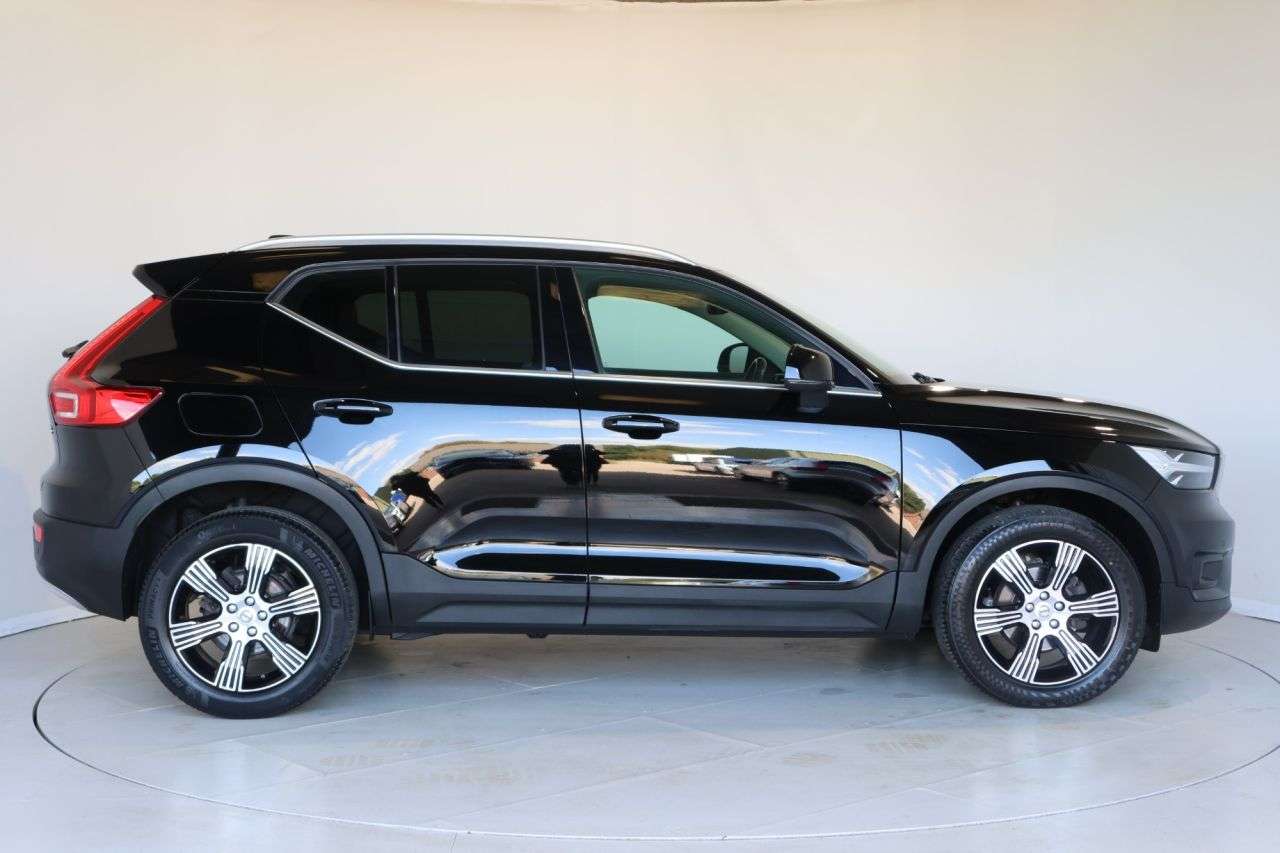 A 2021 VOLVO XC40 1.5 T3 Inscription SUV 5dr Petrol Auto Euro 6 (s/s) (163 ps) FREE 24 MONTH A 2021 VOLVO XC40 1.5 T3 Inscription SUV 5dr Petrol Auto Euro 6 (s/s) (163 ps) FREE 24 MONTH