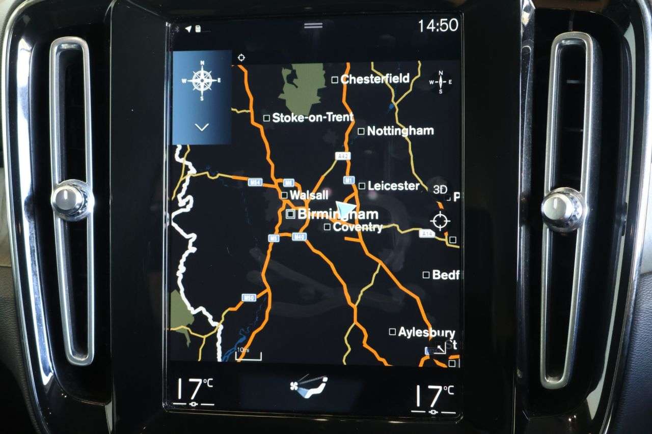 2021 VOLVO XC40 2021 VOLVO XC40