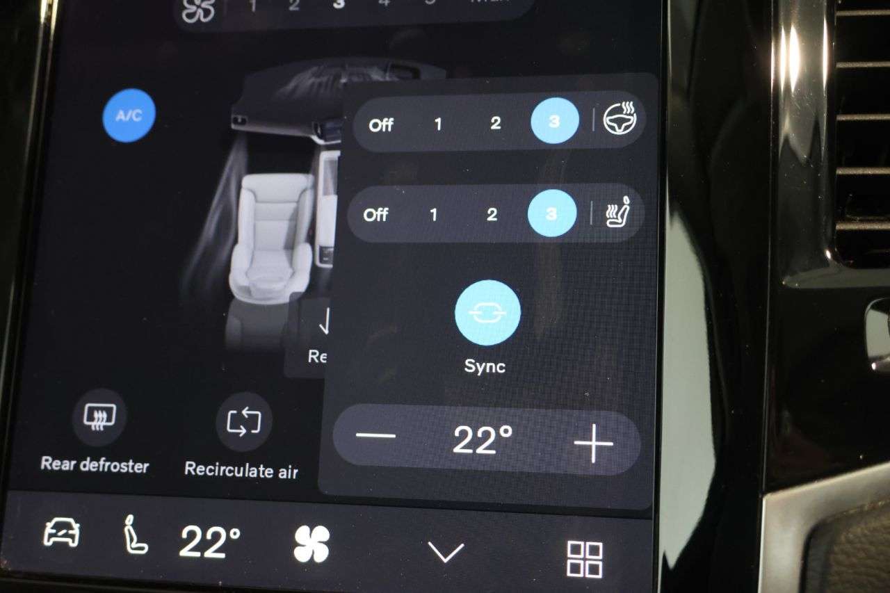 2023 VOLVO XC90 2023 VOLVO XC90