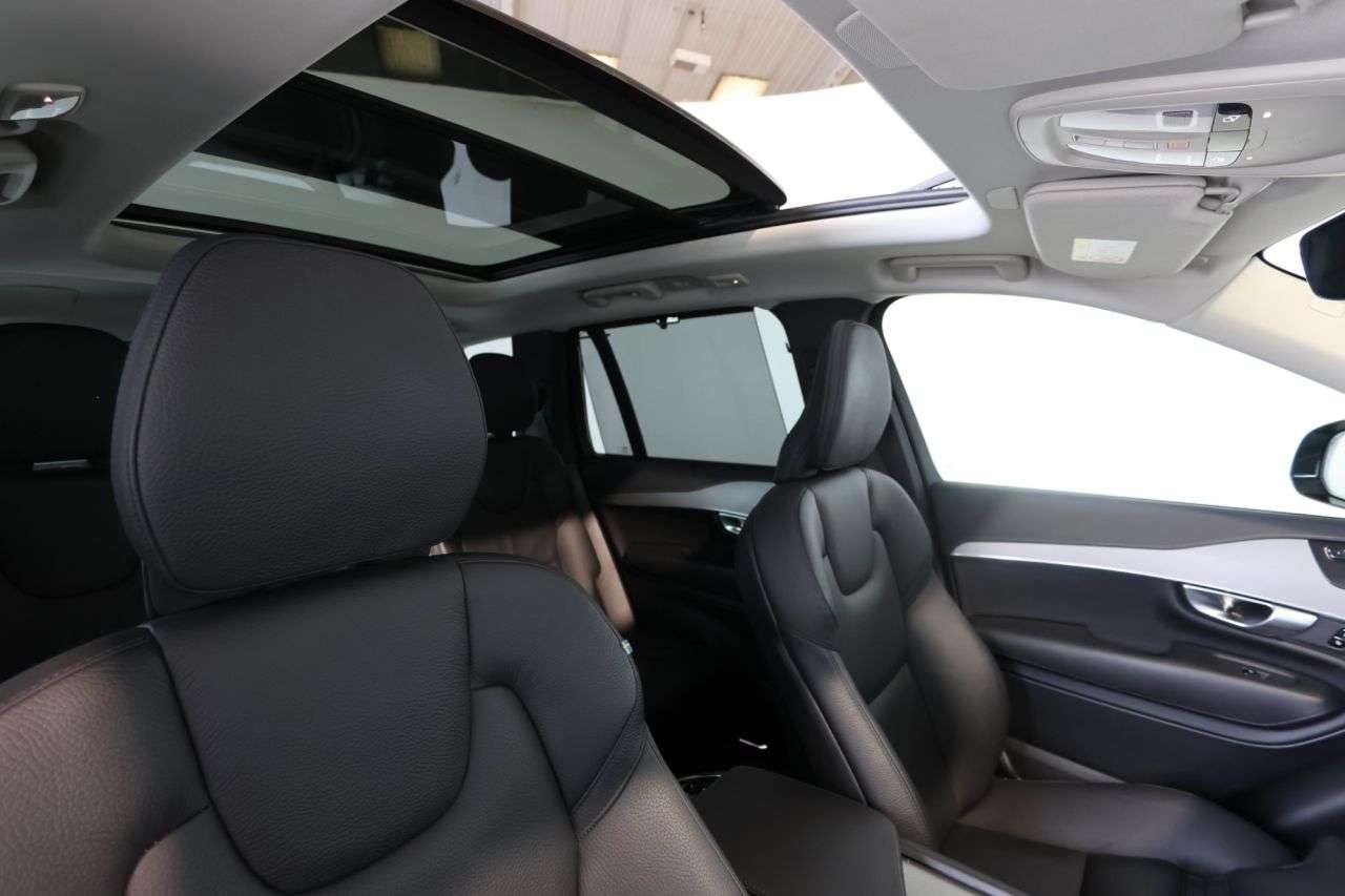 2023 VOLVO XC90 2023 VOLVO XC90