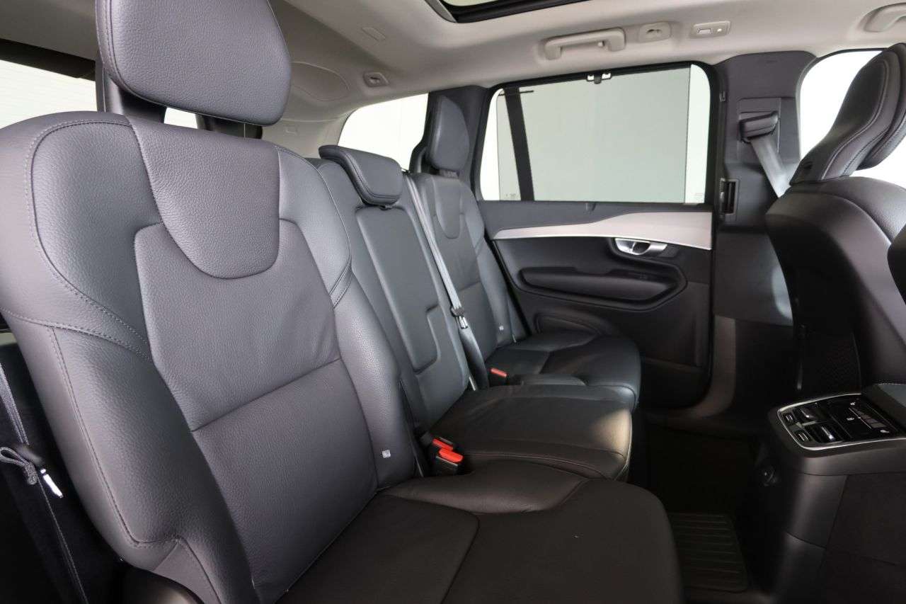 2023 VOLVO XC90 2023 VOLVO XC90