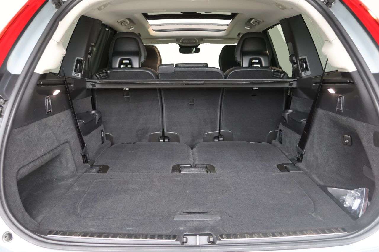 2023 VOLVO XC90 2023 VOLVO XC90