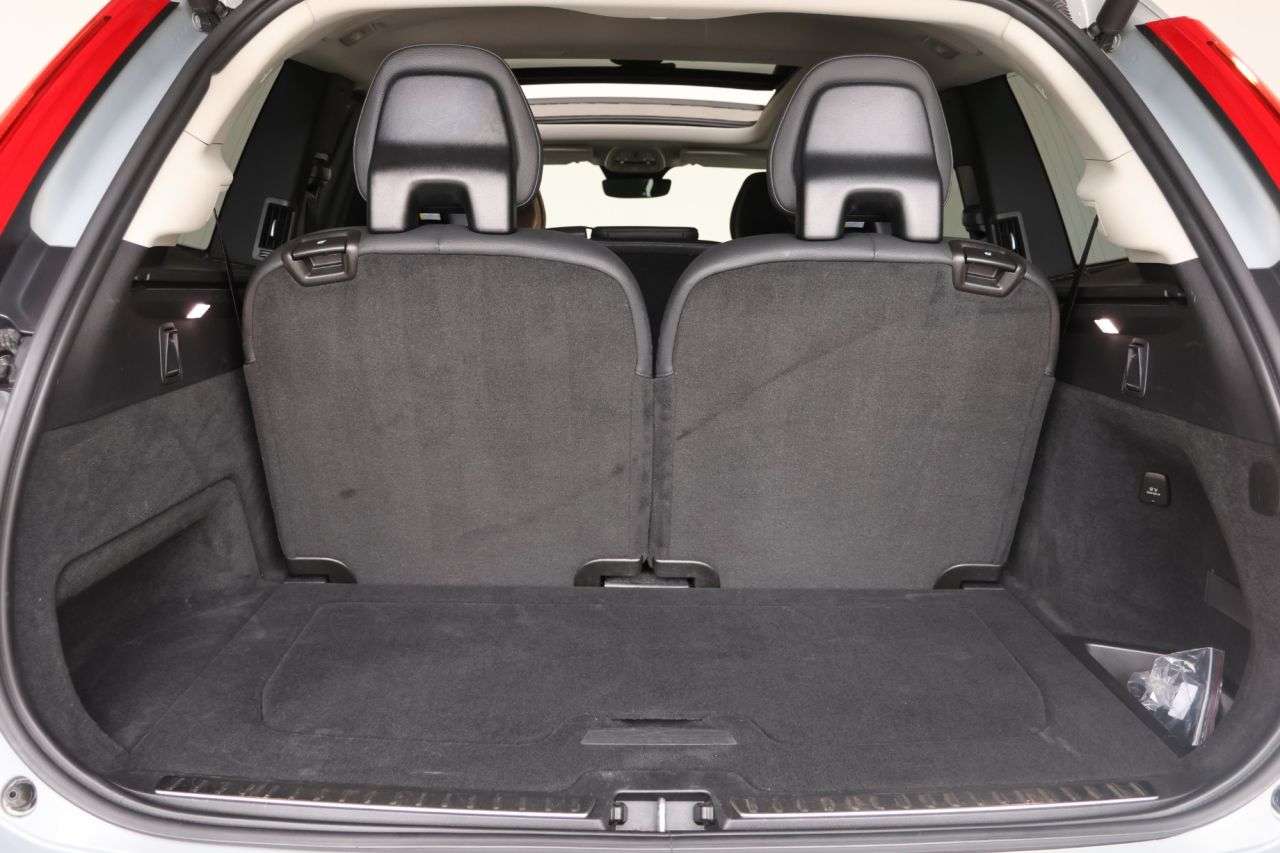 2023 VOLVO XC90 2023 VOLVO XC90