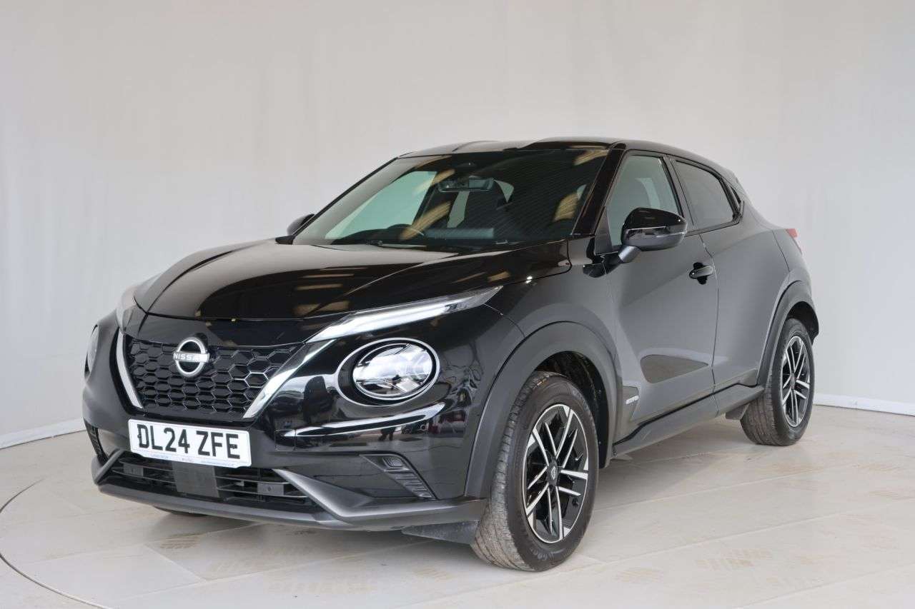 A 2024 NISSAN JUKE 1.6 N-Connecta SUV 5dr Petrol Hybrid Auto Euro 6 (143 ps) FULL SERVICE HIST A 2024 NISSAN JUKE 1.6 N-Connecta SUV 5dr Petrol Hybrid Auto Euro 6 (143 ps) FULL SERVICE HIST