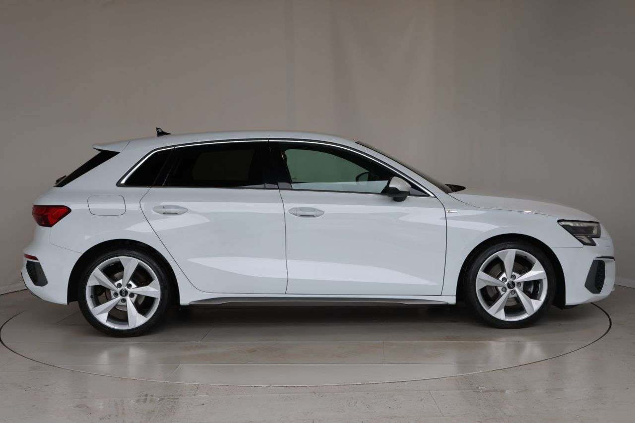 A 2021 AUDI A3 1.0 TFSI 30 S line Sportback 5dr Petrol S Tronic Euro 6 (s/s) (110 ps) NEW A 2021 AUDI A3 1.0 TFSI 30 S line Sportback 5dr Petrol S Tronic Euro 6 (s/s) (110 ps) NEW