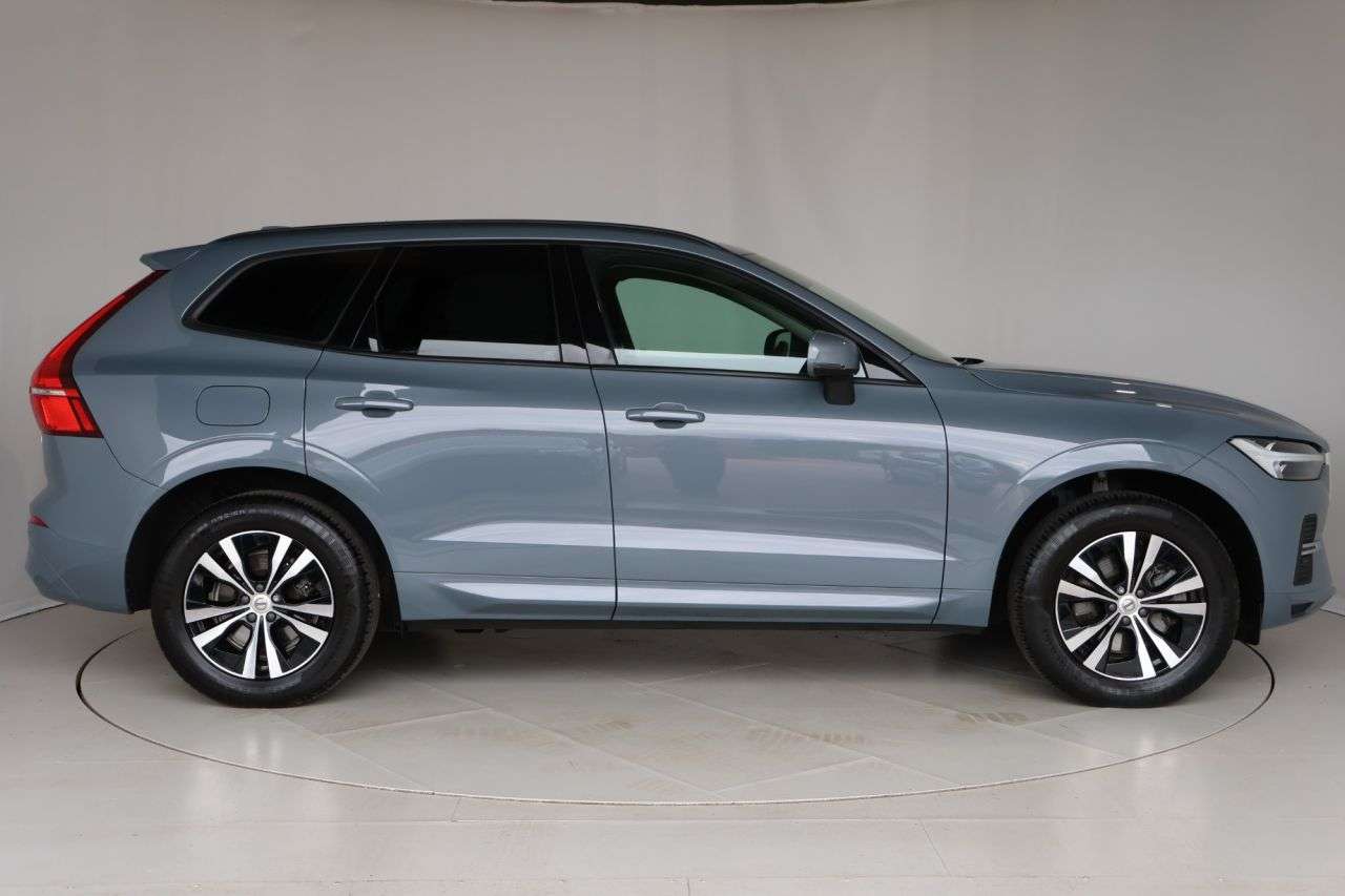 A 2023 VOLVO XC60 2.0 B5 MHEV Core SUV 5dr Petrol Hybrid Auto AWD Euro 6 (s/s) (250 ps) APPLE A 2023 VOLVO XC60 2.0 B5 MHEV Core SUV 5dr Petrol Hybrid Auto AWD Euro 6 (s/s) (250 ps) APPLE