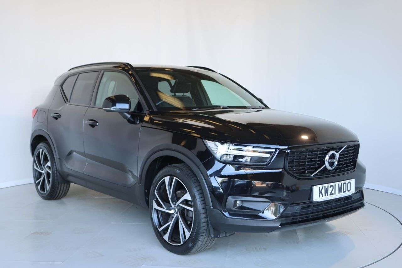 2021 VOLVO XC40 2021 VOLVO XC40