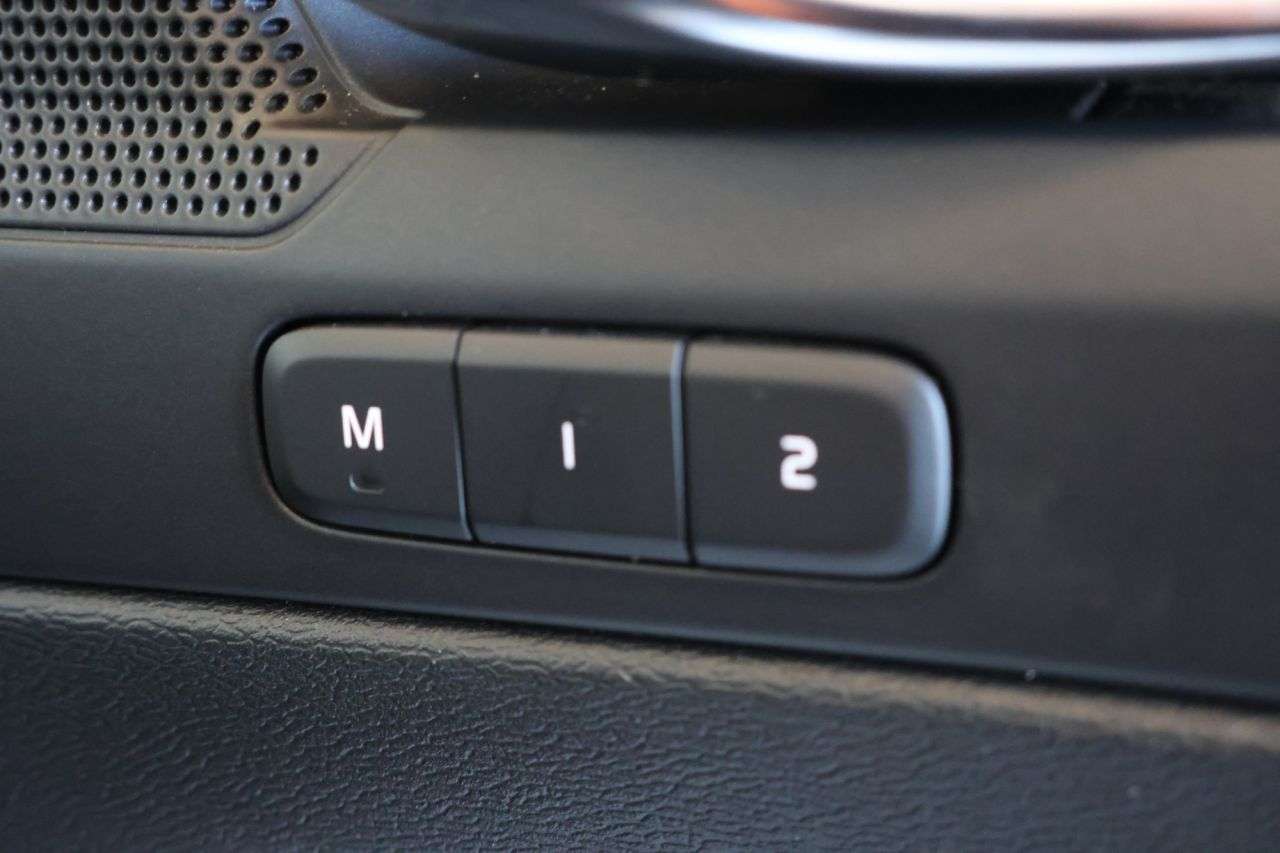 2021 VOLVO XC40 2021 VOLVO XC40
