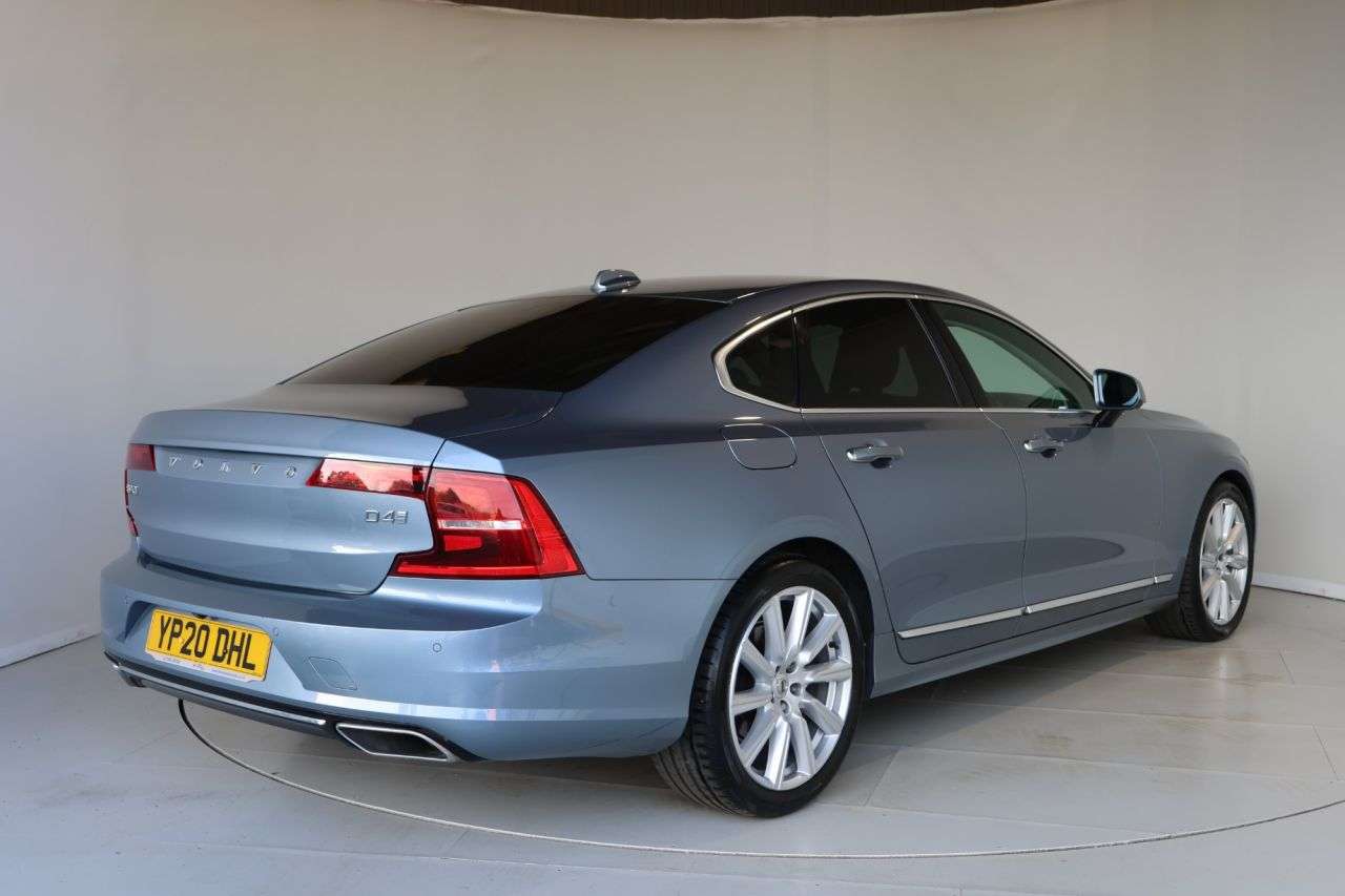 2020 VOLVO S90 2020 VOLVO S90