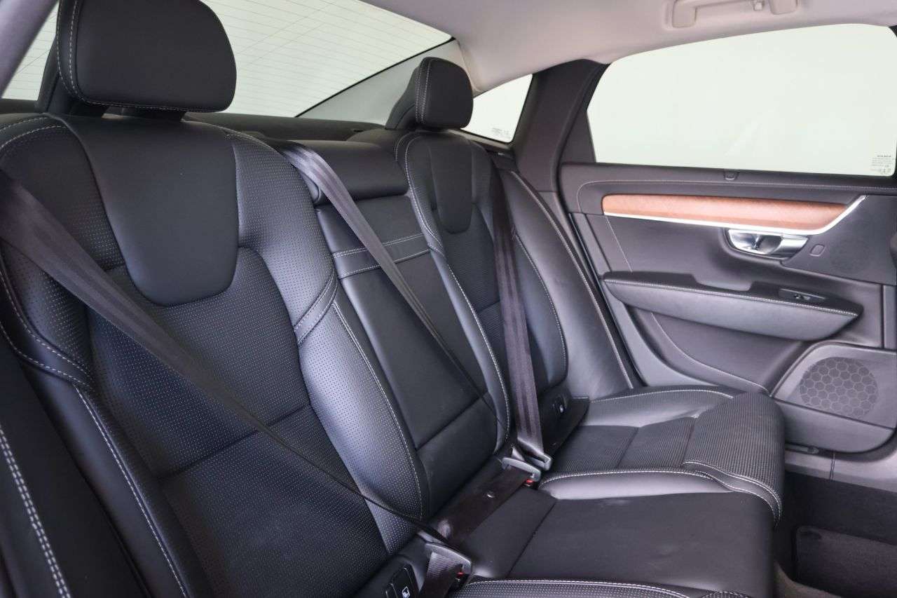 2020 VOLVO S90 2020 VOLVO S90