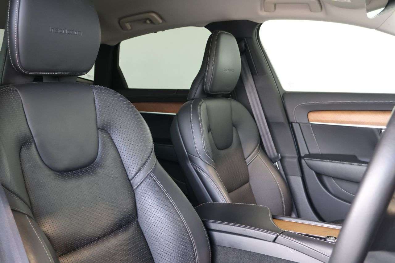 2020 VOLVO S90 2020 VOLVO S90