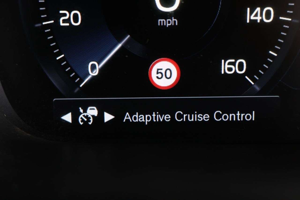 2020 VOLVO S90 2020 VOLVO S90
