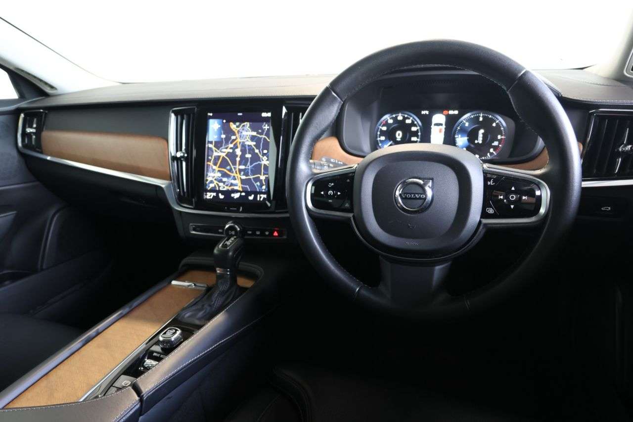 2020 VOLVO S90 2020 VOLVO S90