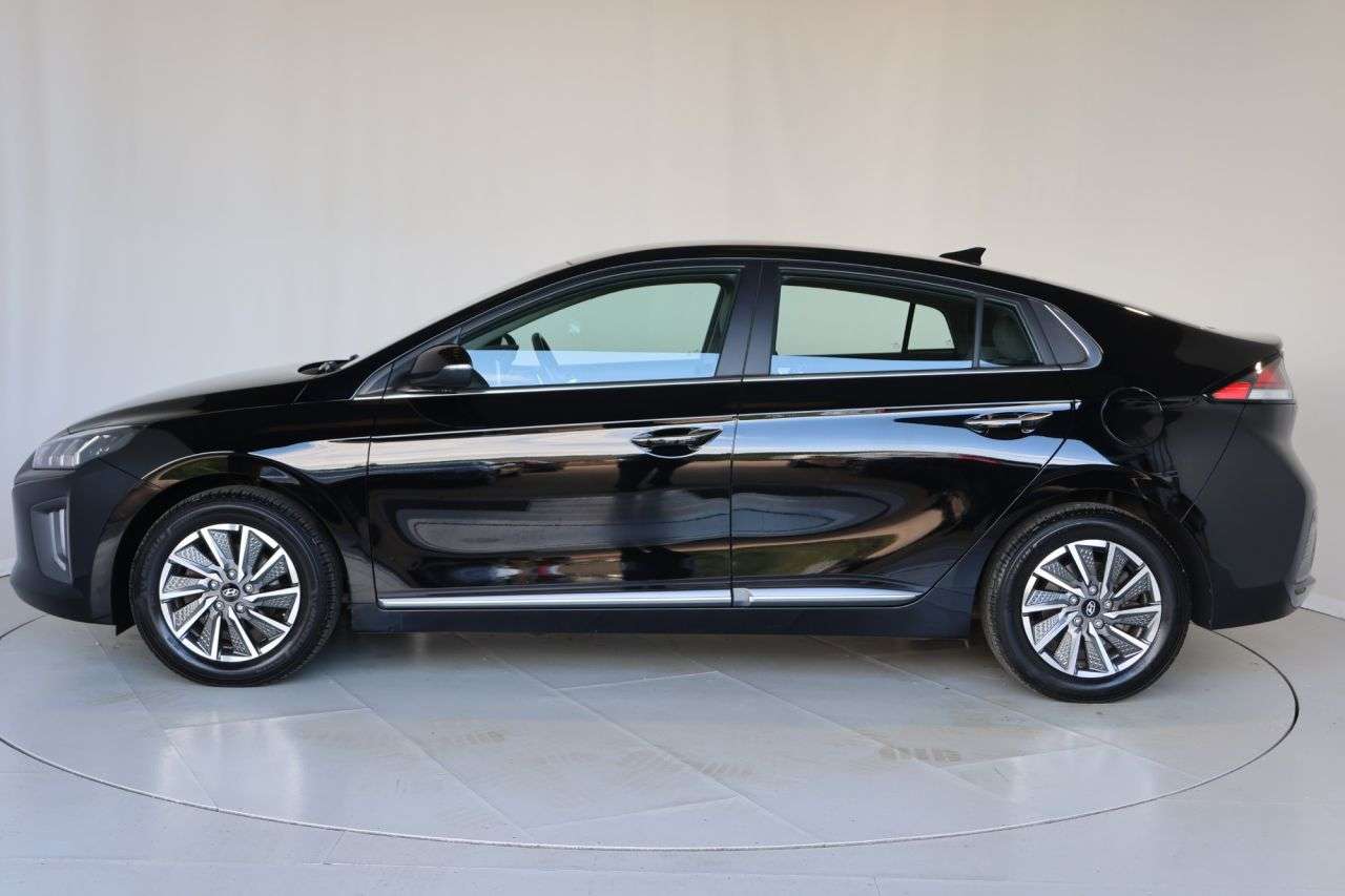 2021 HYUNDAI IONIQ 2021 HYUNDAI IONIQ