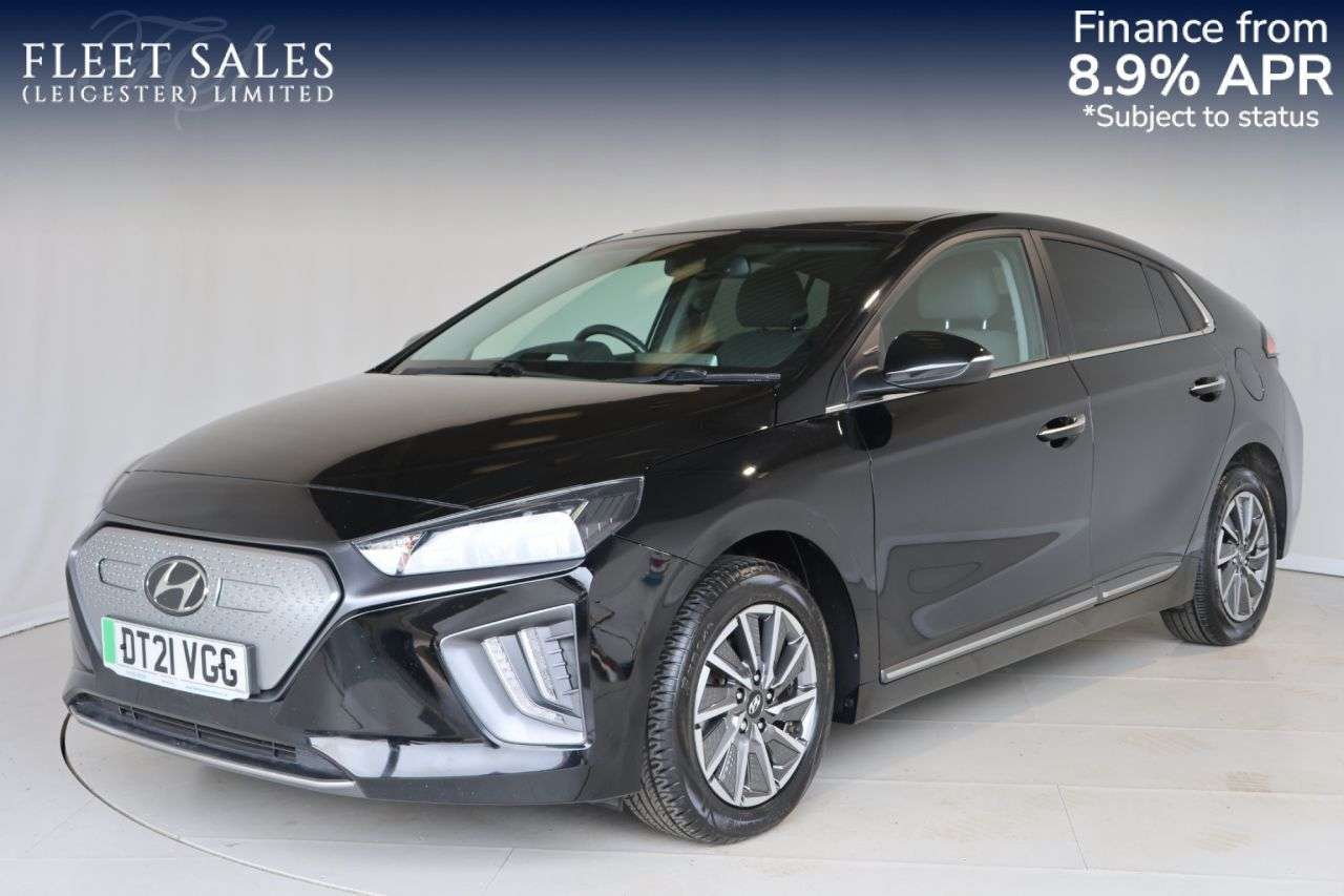 A 2021 HYUNDAI IONIQ 38.3kWh Premium Hatchback 5dr Electric Auto (136 ps) HEATED STEERING WHEEL A 2021 HYUNDAI IONIQ 38.3kWh Premium Hatchback 5dr Electric Auto (136 ps) HEATED STEERING WHEEL