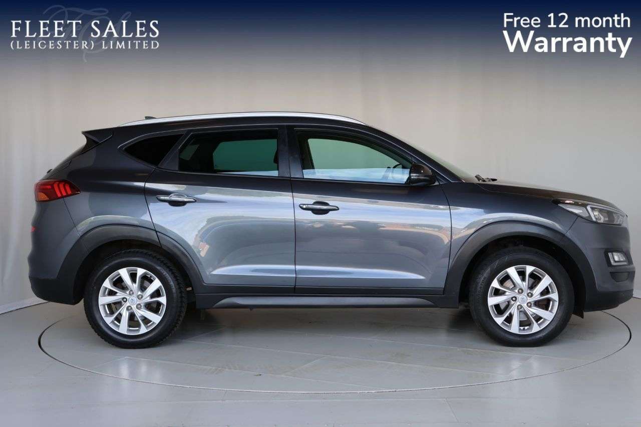 A 2019 HYUNDAI TUCSON 1.6 GDi SE Nav SUV 5dr Petrol Manual Euro 6 (s/s) (132 ps) FREE 12 MONTH WA A 2019 HYUNDAI TUCSON 1.6 GDi SE Nav SUV 5dr Petrol Manual Euro 6 (s/s) (132 ps) FREE 12 MONTH WA