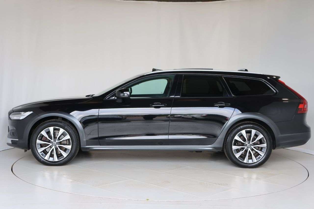 2022 VOLVO V90 CROSS COUNTRY 2022 VOLVO V90 CROSS COUNTRY