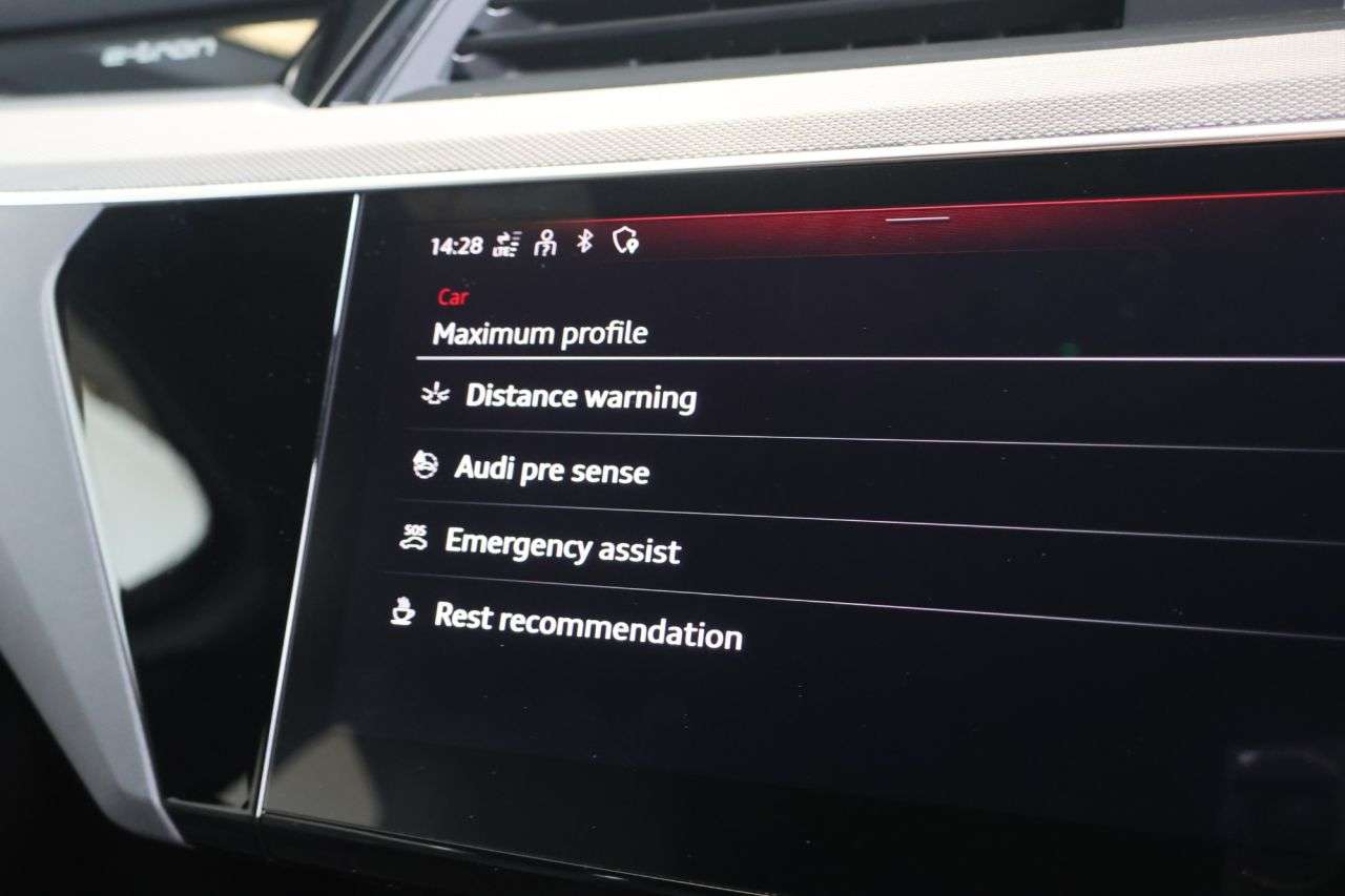 2023 AUDI Q8 E-TRON 2023 AUDI Q8 E-TRON