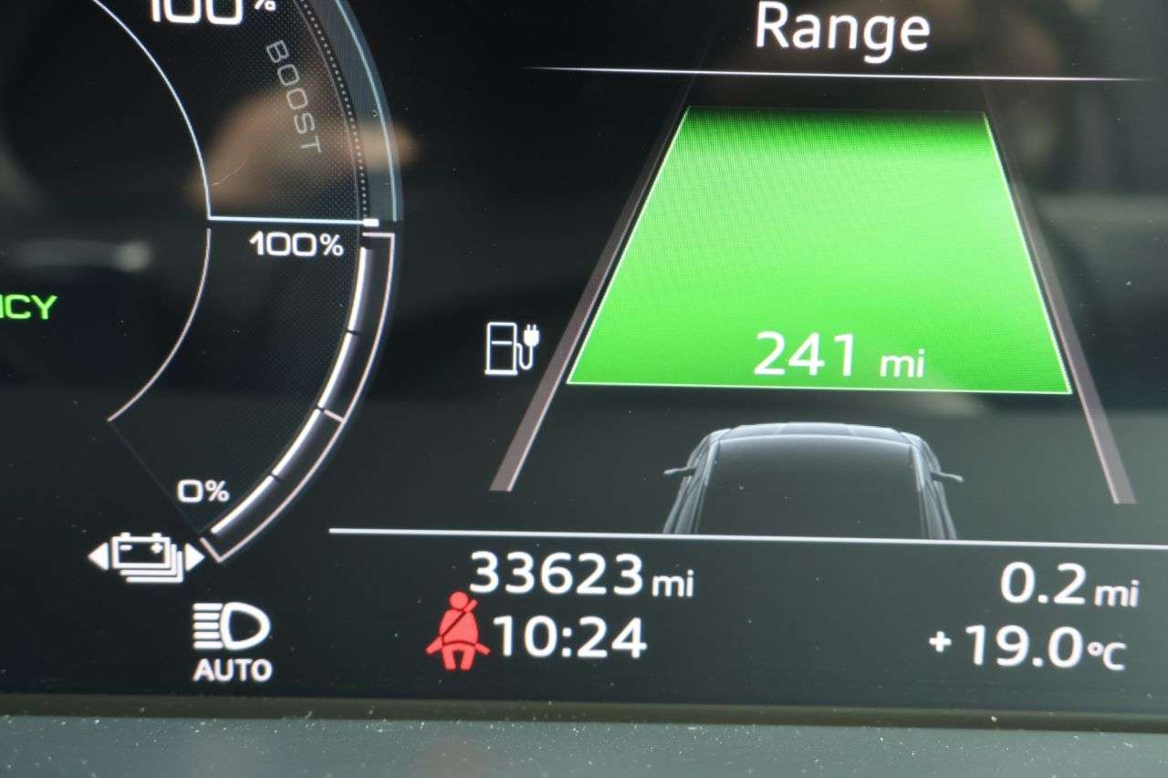 2023 AUDI Q8 E-TRON 2023 AUDI Q8 E-TRON