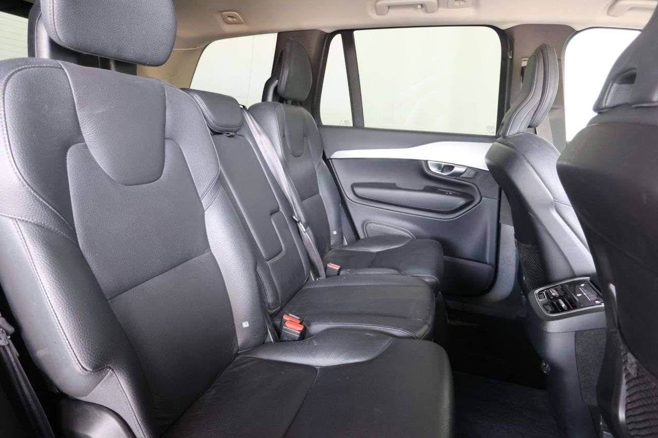 2023 VOLVO XC90 2023 VOLVO XC90