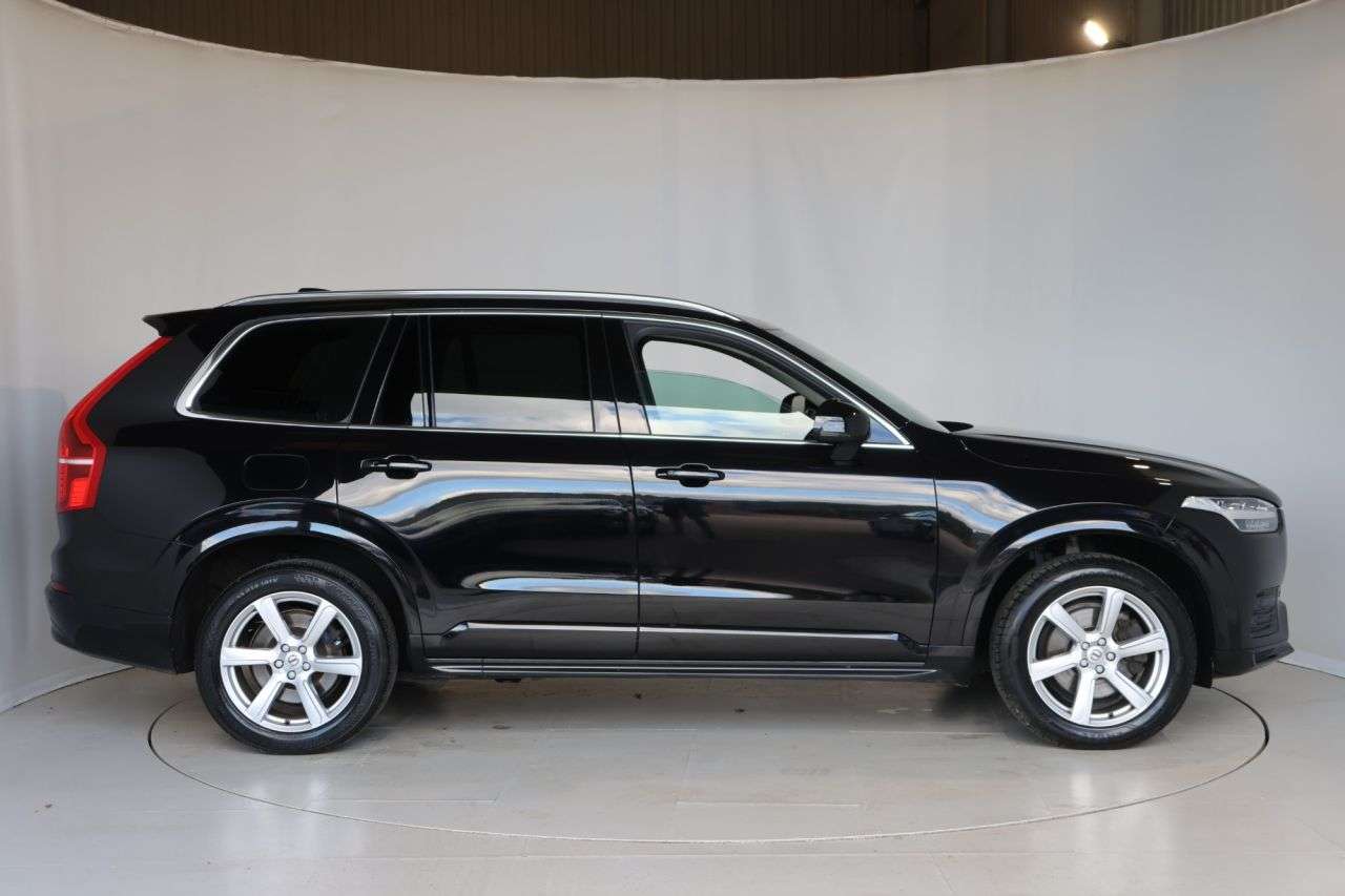 A 2023 VOLVO XC90 2.0 B5 MHEV Core SUV 5dr Petrol Hybrid Auto 4WD Euro 6 (s/s) (250 ps) HEATE A 2023 VOLVO XC90 2.0 B5 MHEV Core SUV 5dr Petrol Hybrid Auto 4WD Euro 6 (s/s) (250 ps) HEATE