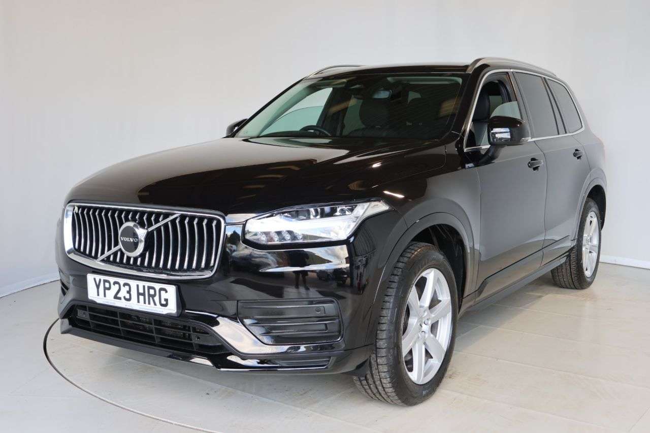 A 2023 VOLVO XC90 2.0 B5 MHEV Core SUV 5dr Petrol Hybrid Auto 4WD Euro 6 (s/s) (250 ps) HEATE A 2023 VOLVO XC90 2.0 B5 MHEV Core SUV 5dr Petrol Hybrid Auto 4WD Euro 6 (s/s) (250 ps) HEATE