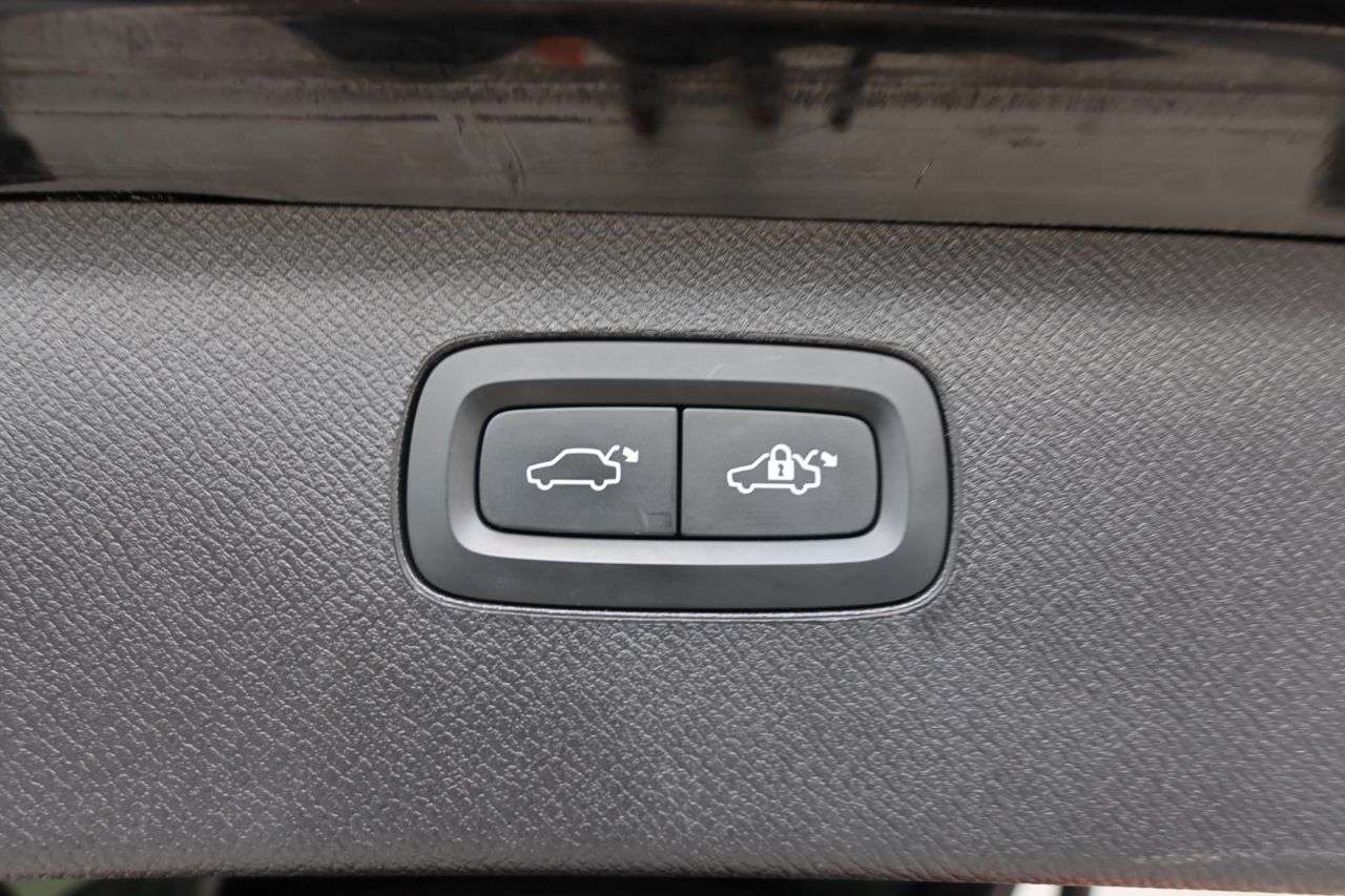 2023 VOLVO XC90 2023 VOLVO XC90